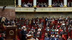  Certains élus critiquent "l'insuffisance des moyens", d'autres plutôt "la dérive de nos comptes sociaux".