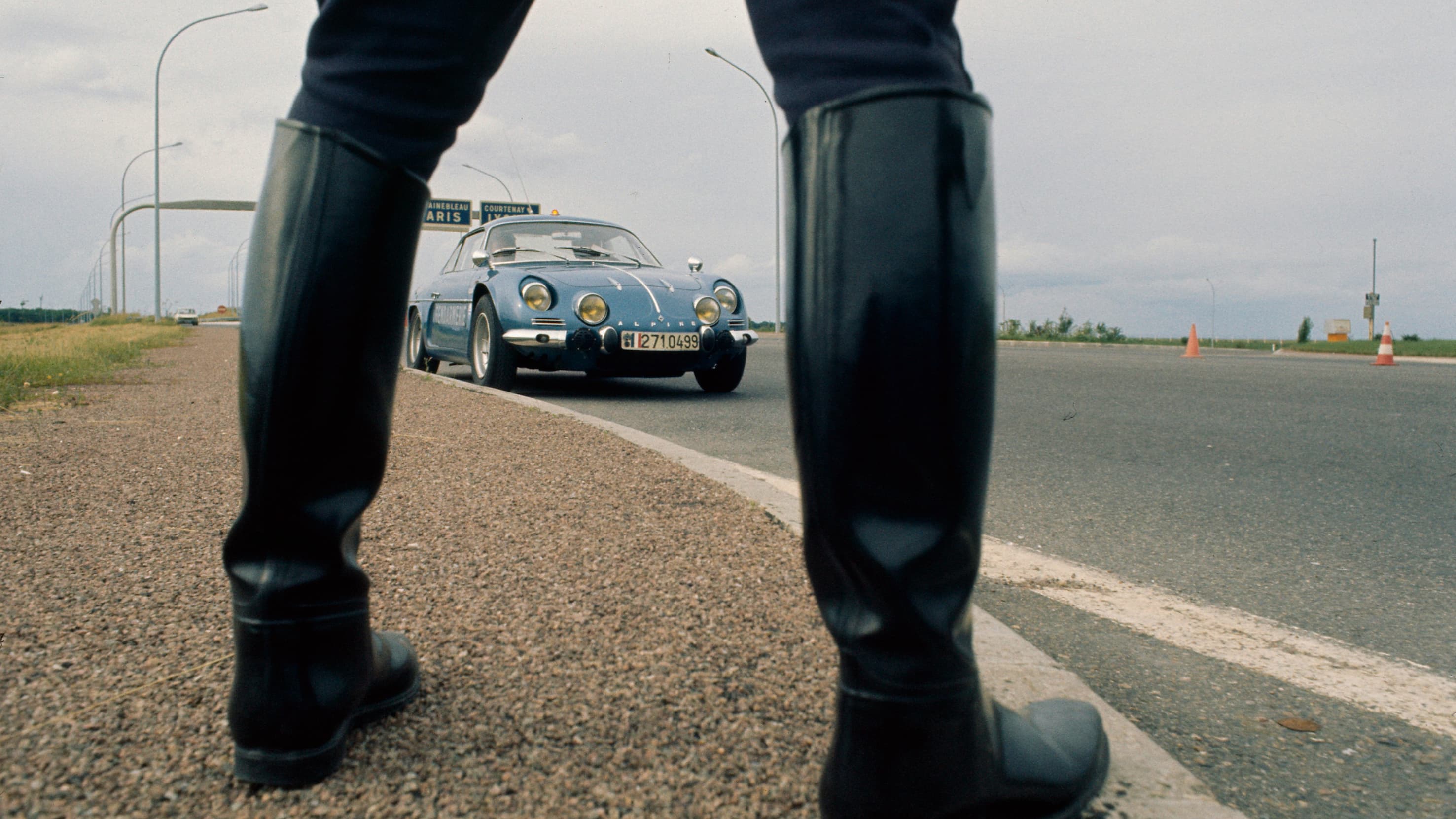 A côté de l'Alpine A110, les gendarmes ont également utilisé des Matra Djet, comme véhicules rapides d'intervention.