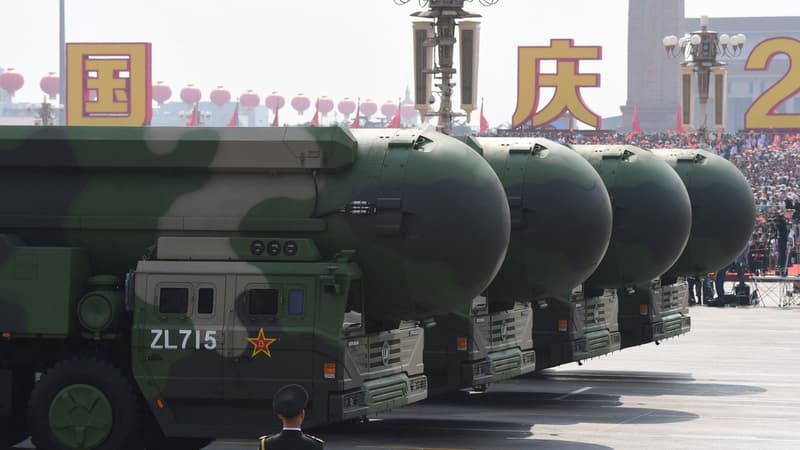 Quatre missiles balistiques chinois auraient survolé l'île de Taïwan, selon les autorités japonaises