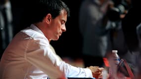 Manuel Valls prépare son discours au congrès de Poitiers samedi.