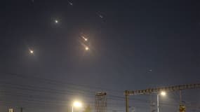Des missiles iraniens interceptés par Israël au-dessus de Tel-Aviv, le 1er octobre 2024