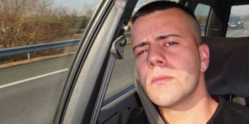 L'ancien militaire de 42 ans purge une peine de réclusion criminelle à perpétuité pour deux meurtres dont celui de la petite Maëlys, 8 ans.