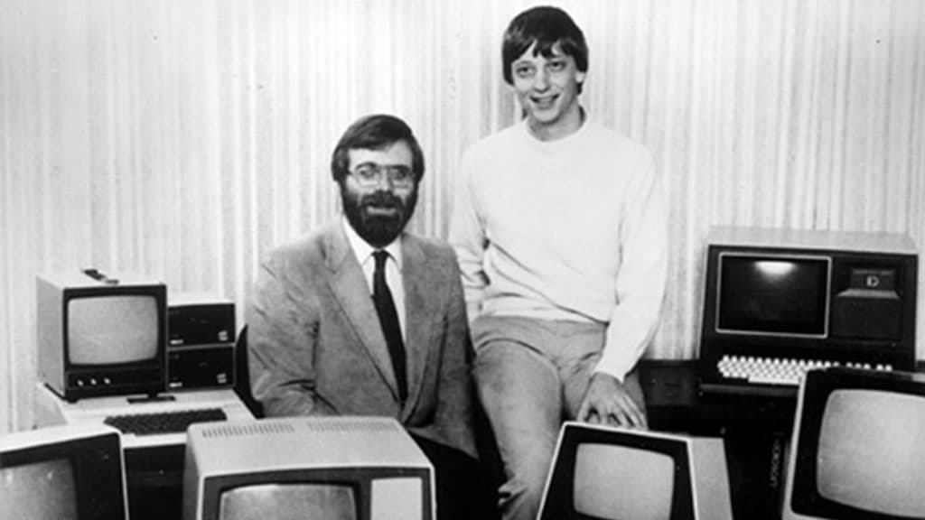 Bill Gates et Paul Allen aux débuts de Microsoft. Bill Gates et Paul Allen aux débuts de Microsoft.