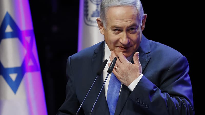 Benjamin Netanyahu annonce l'abandon d'un projet controversé.