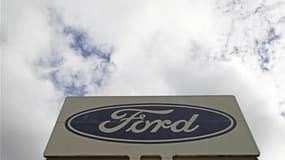 Les dirigeants de Ford ont annoncé aux représentants syndicaux de l'usine de Blanquefort, en Gironde, qu'un projet industriel en cours d'élaboration devrait permettre de conserver un millier d'emplois pour un investissement de 169 millions d'euros, selon