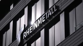 Le logo du groupe allemand Rheinmetall au siège de l'entreprise à Düsseldorf, dans l'ouest de l'Allemagne, le 14 mars 2024 (photo d'illustration).