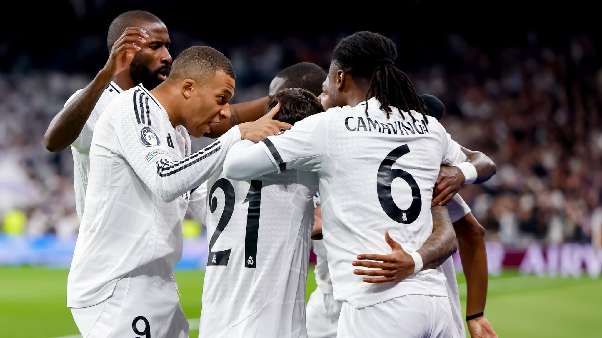 Le Real Madrid célèbre le but de Diaz face à l'Aletico Madrid en Ligue des champions. 