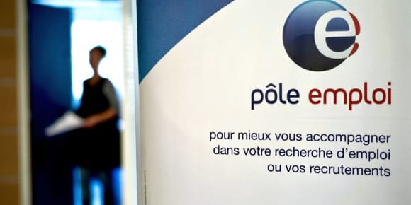 Le nombre de chômeurs a augmenté de seulement 100 personnes par rapport à avril. Le nombre de chômeurs a augmenté de seulement 100 personnes par rapport à avril.