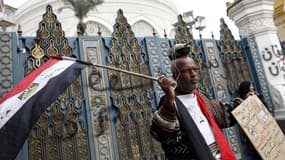 Des manifestations se sont tenues devant le palais présidentiel au Caire