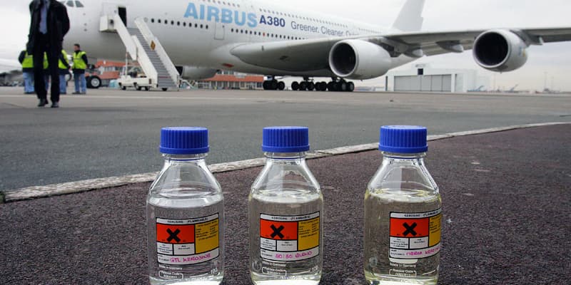 Le 1er février 2008, l'Airbus A380 a effectué un vol d'essai en utilisant dans ses moteurs un mélange de kérosène et de biocarburant obtenu à partir d'une synthèse du gaz naturel. (image d'illustration). 