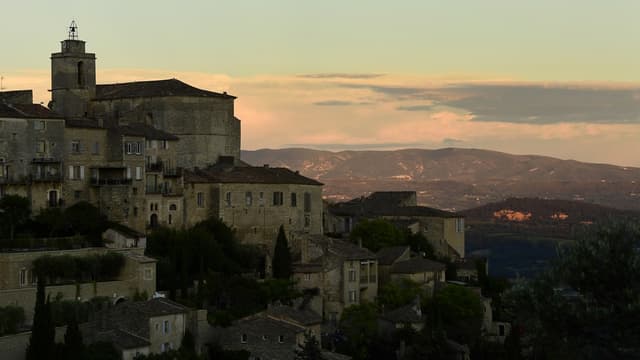 Les Français vont passer leurs vacances en France