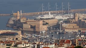 Un sous-officier de 32 ans s'est pendu à bord de la frégate La Fayette à la mi-juin, 3 jours après son retour à Toulon. Ici, le vieux port de Marseille.