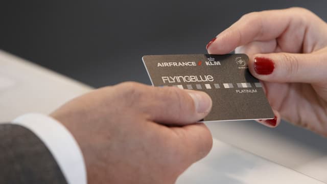 Les détenteurs de la carte Platinum auront droit à une ligne de téléphone dédiée avec des interlocuteurs pouvant gérer toutes leurs demandes.