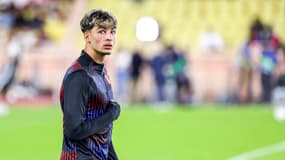 Guille Fernandez à l'échauffement avec Monaco-Barça, le 19 septembre 2024.