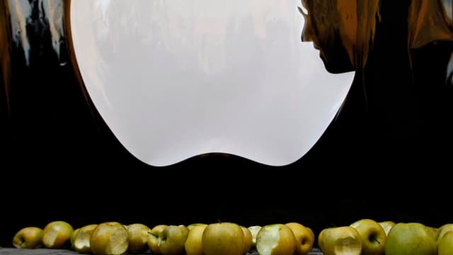 Hommage à Saint Pétersbourg à Steve Jobs. Le cofondateur et patron emblématique d'Apple a eu droit, comme jamais un chef d'entreprise, à un hommage planétaire, où chefs d'Etat, patrons, concurrents directs ou simples clients ont salué la mémoire d'une icô