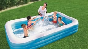 Incroyable mais vrai : cette piscine gonflable est à moins de 30€, une promo rafraîchissante !