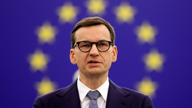 Warszawa wezwała ambasadora Francji po wypowiedziach Macrona na temat polskiego premiera