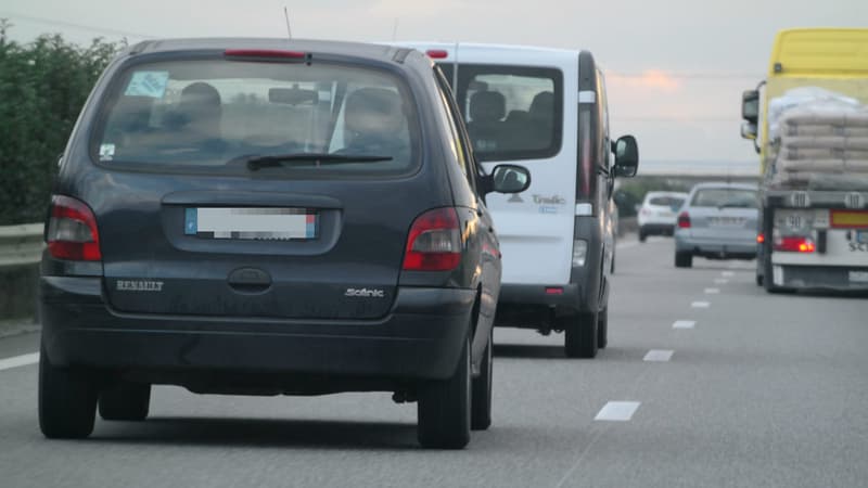 Le Renault Scénic diesel 1ère génération n'aura plus de droit de circuler dans Paris intra-muros en semaine.