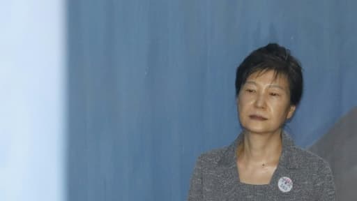 La présidente déchue Park Geun-hye Park Geun-hye arrive au tribunal de Séoul, le 25 août 2017 en Corée du Sud