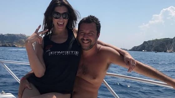 Matteo Salvini avec sa compagne. 