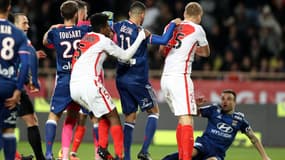 A l'image de Kamil Glik, les Monégasques ont eu du mal à calmer leurs nerfs contre Lyon (1-3).