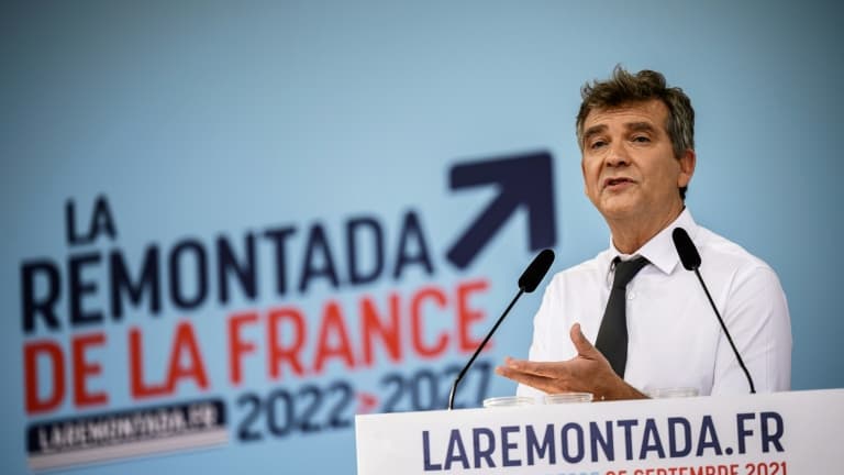 L'ancien ministre socialiste Arnaud Montebourg, candidat à l'élection présidentielle, lors de son discours à la fête de la Rose de Frangy-en-Bresse (Saône-et-Loire), le 25 septembre 2021 