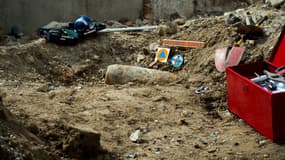 La bombe a été découverte sur un chantier près du port.