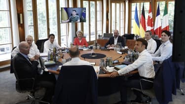 Les dirigeants du G7 lundi avec Emmanuel Macron et Volodymyr Zelensky en visio