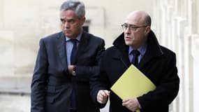 Le directeur des services de renseignement de la DGSI, Patrick Calvar, et le directeur de la police nationale, Jean-Marc Falcone, à leur arrivée à l'Elysée le 7 janvier après la tuerie de Charlie Hebdo.