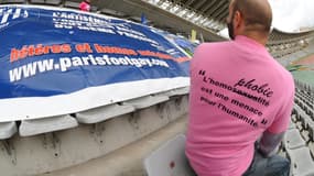 Le Paris Foot Gay lutte contre l'homophobie dans le sport.