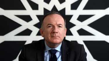 Pierre Gattaz réfute avoir promis 1 million d'emplois