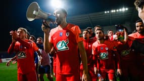Les joueurs de Cannes après leur victoire en Coupe de France contre Dives-Cabourg, le 5 février 2025