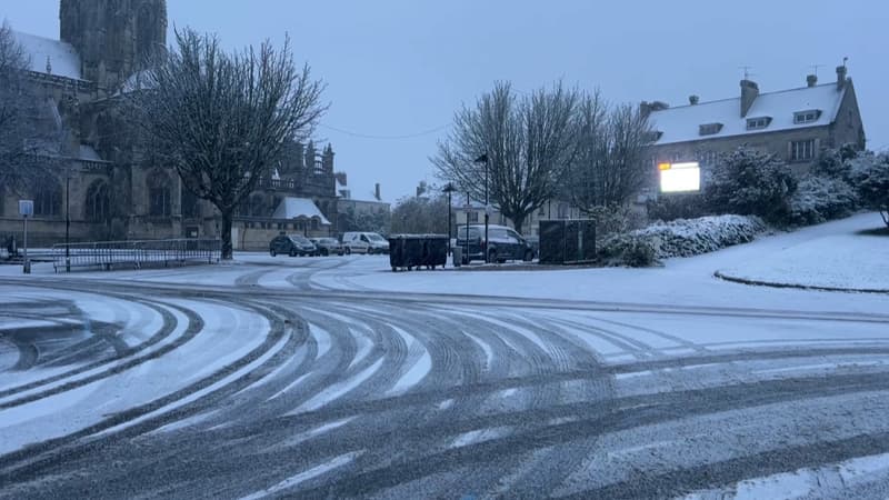 Tempête Caetano: les chutes de neige perturbent les déplacements en Normandie