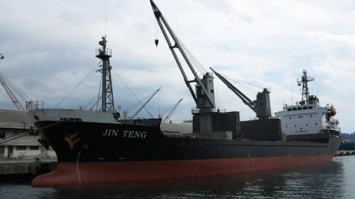 Le cargo nord-coréen Jin Teng le port de Subic, au nord-est de la capitale Manille, le 4 mars 2016