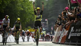 La Néerlandaise de Visma | Lease a Bike Marianne Vos victorieuse à Plumelec, 1e étape du Tour de France féminin, 26 juillet 2025