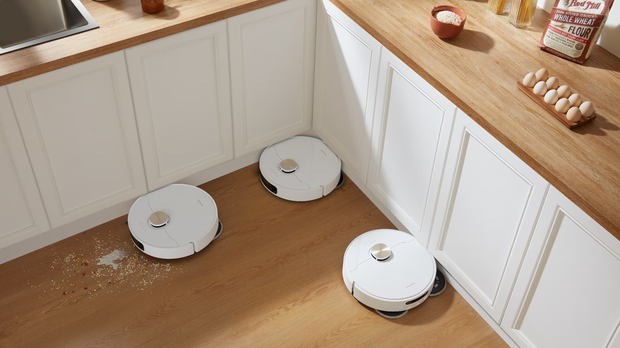 Le DreameBot L10s Pro Ultra Heat sait faire les angles grâce à ses serpillières mobiles