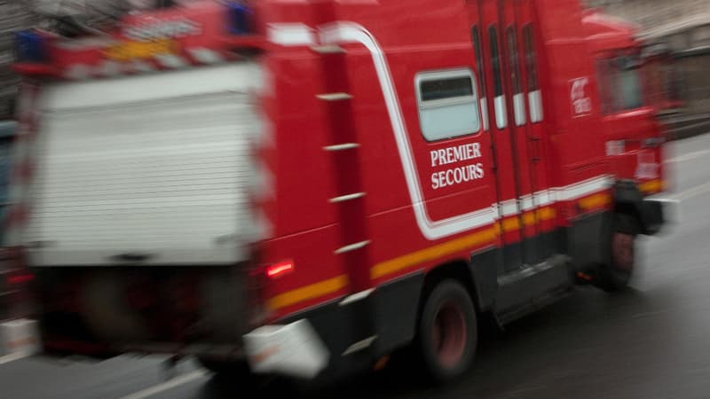 Un camion de pompiers, image d'illustration.