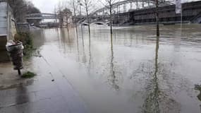 Inondation à Paris - Témoins BFMTV