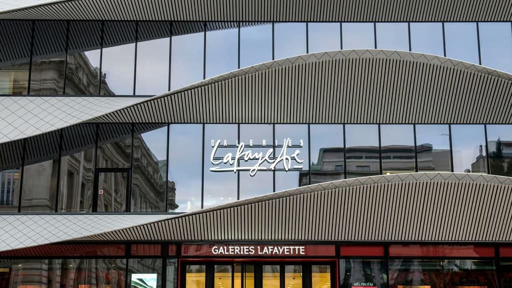 INFO BFM MARSEILLE PROVENCE. Face à la cohue, les Galeries Lafayette du Centre Bourse de nouveau fermées à Marseille