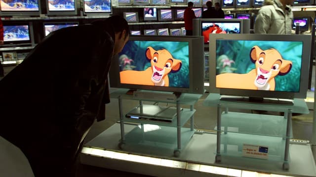 Les télévisions sont de moins en moins populaires auprès des consommateurs les plus jeunes et les plus aisés.