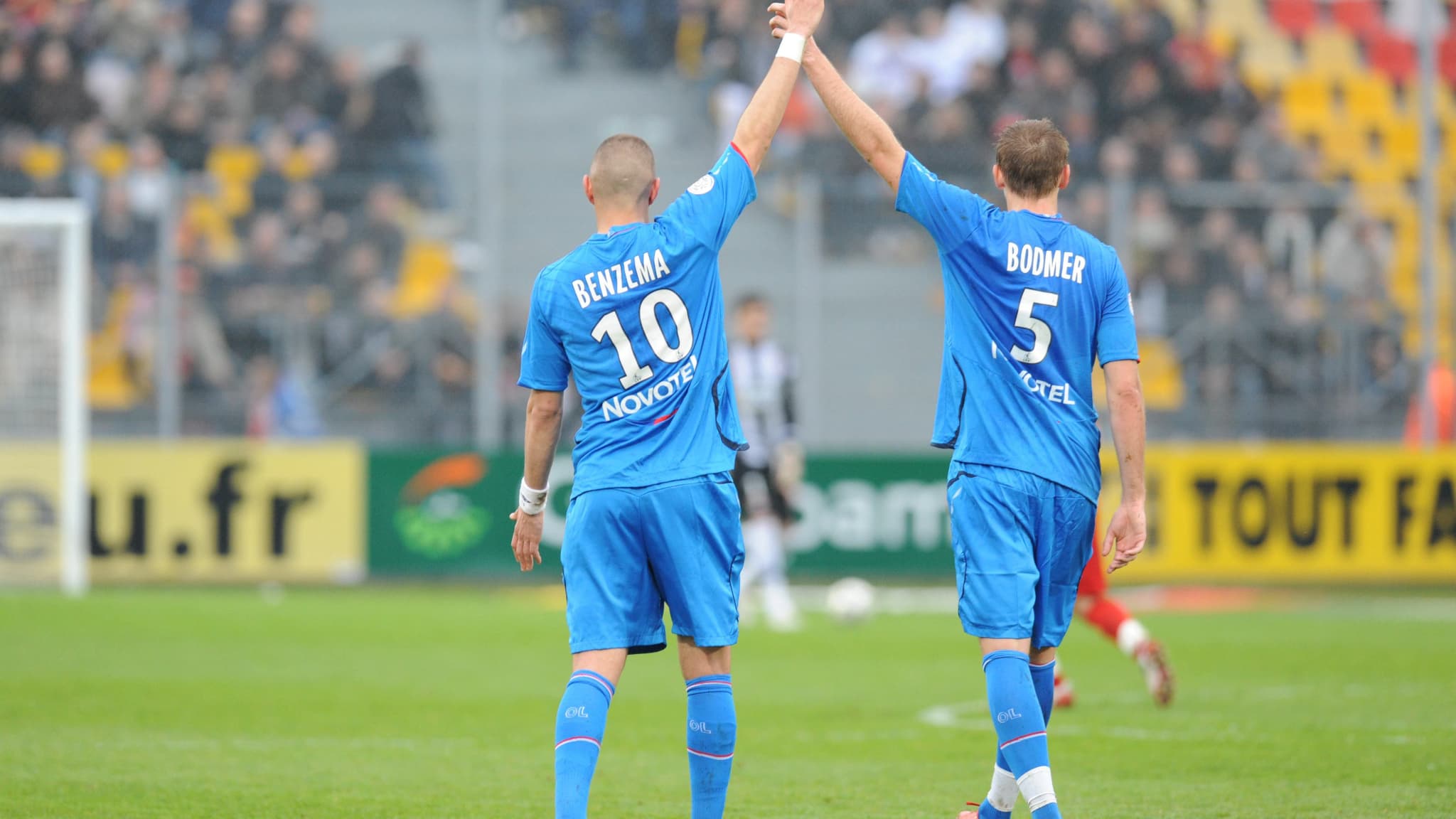 Karim Benzema et Mathieu Bodmer en avril 2009