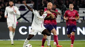Orel Mangala et Johan Gastien lors de Clermont-OL, le 12 mai 2024.