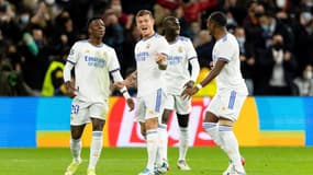 Toni Kroos célèbre un but du Real Madrid