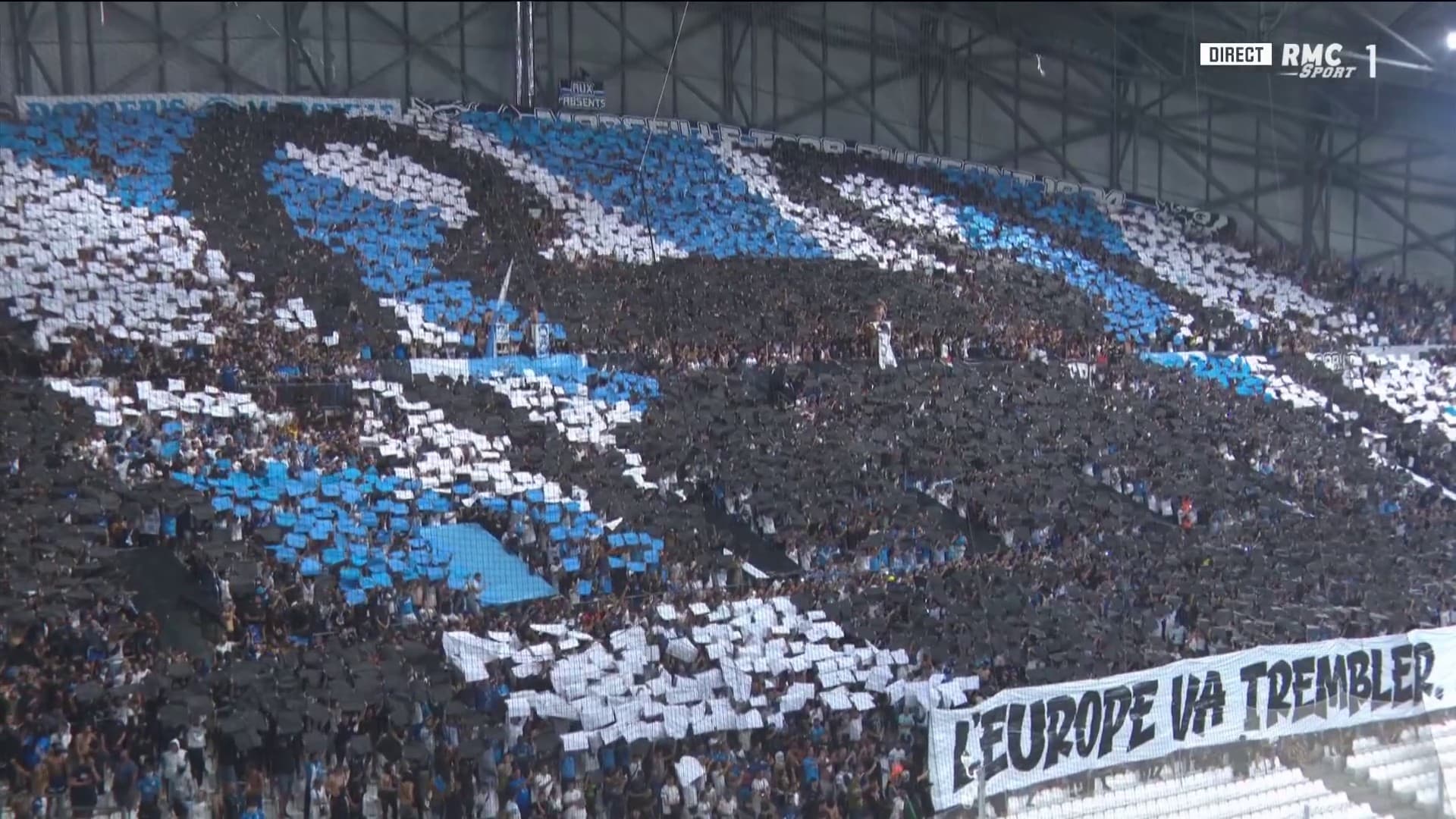 Le Vélodrome avant OM-Francfort Le Vélodrome avant OM-Francfort