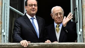 L'ex-président François Hollande aux côtés de Jean Viacroze à Tulle, le 7 mai 2017.