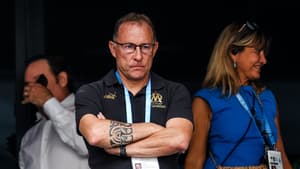 Jean-Pierre Papin dans les tribunes du stade Vélodrome lors du match OM-Reims