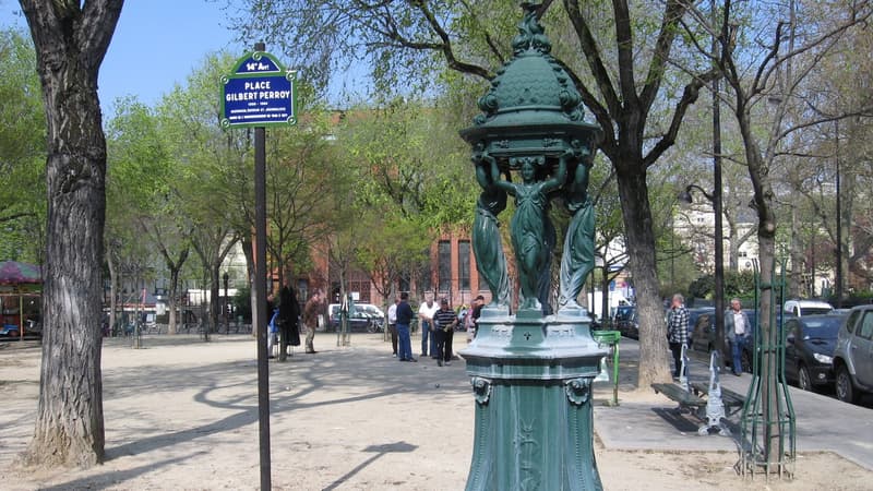 Une fontaine Wallace, place Gilbert-Perroy dans le 14e arrondissement de Paris (photo d'illustration)