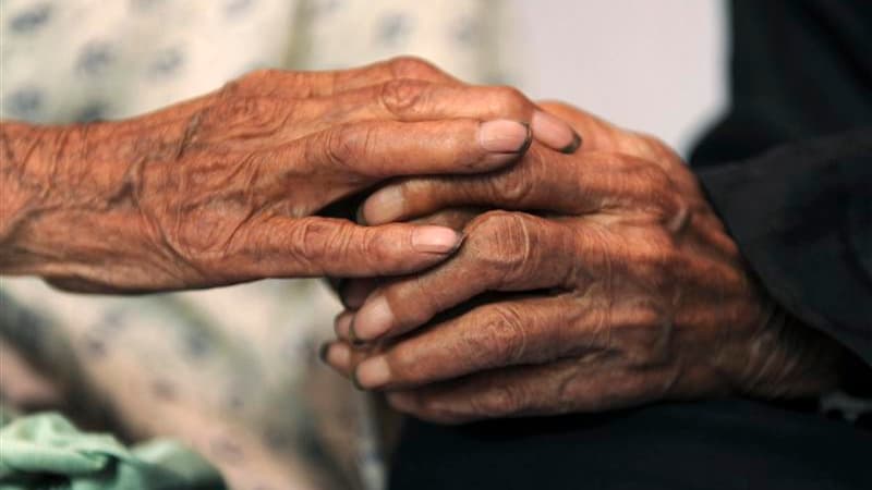 Près d'un décès sur deux en France (48%) ferait suite à une décision médicale qui a pu hâter la mort du patient, selon une enquête effectuée par l'Institut national des études démographiques (Ined). Mais dans seulement 0,8% des cas, le décès est la conséq