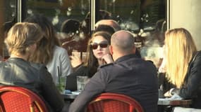 Le budget mensuel des protections hygiéniques est de 6 euros en moyenne. Soit le prix d'un verre en terrasse.