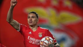 La joie de l'Uruguayen Darwin Nunez après avoir réduit le score pour Benfica face à Liverpool à Lisbonne, le 5 avri 2022 